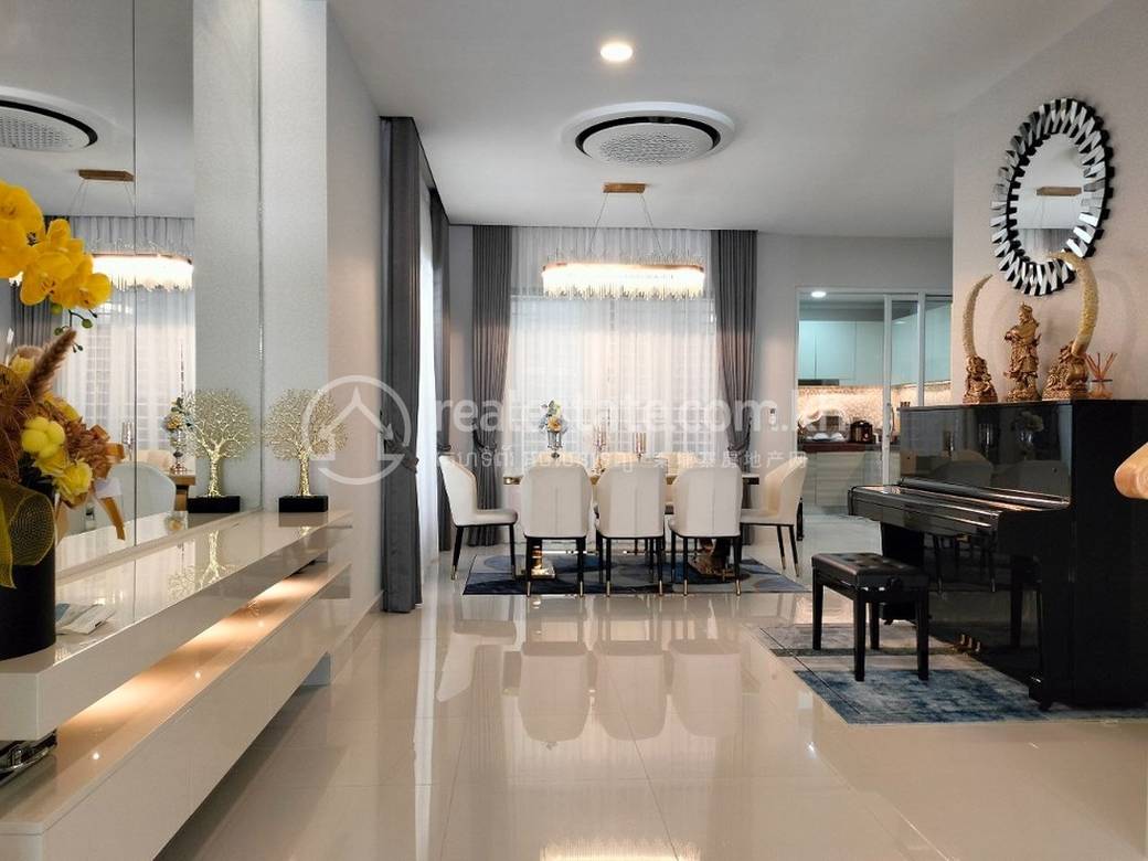 Twin Villa For Rent with 2 Parking Space