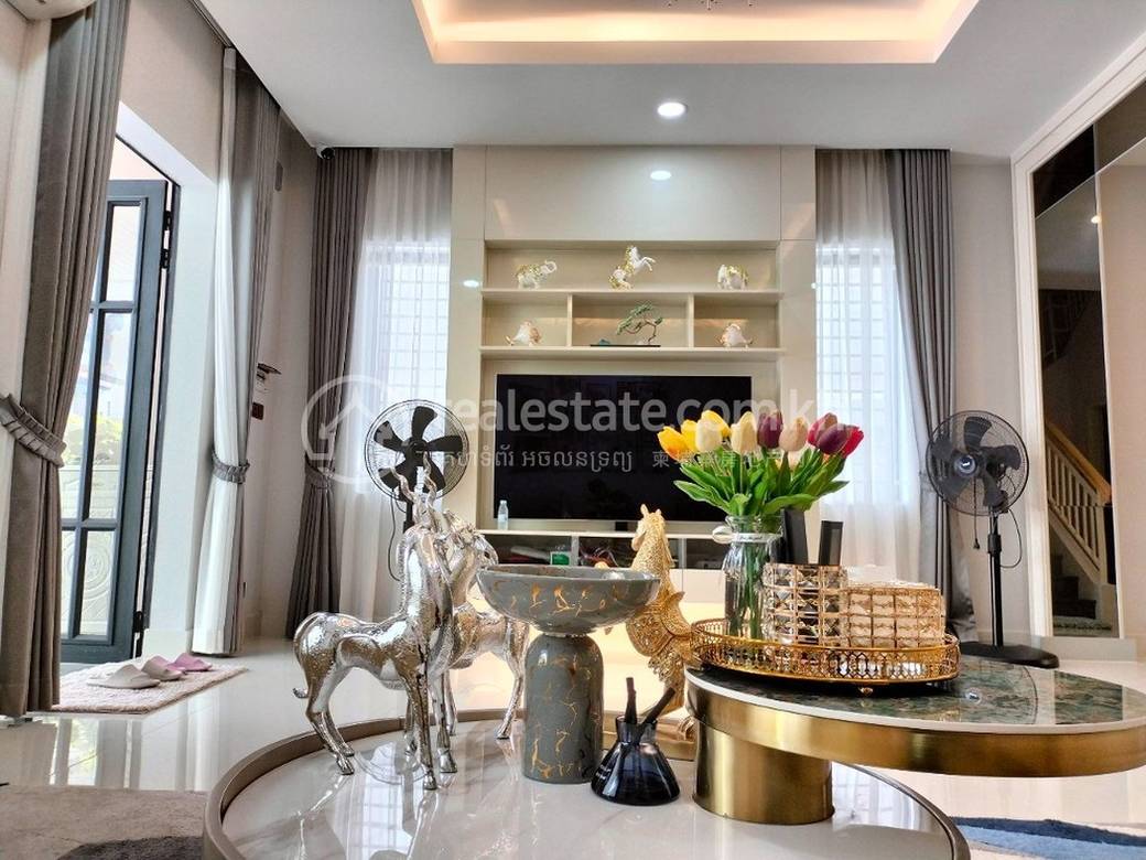 Twin Villa For Rent in Platinum Street 1, Nirouth, Chbar Ampov, Phnom Penh