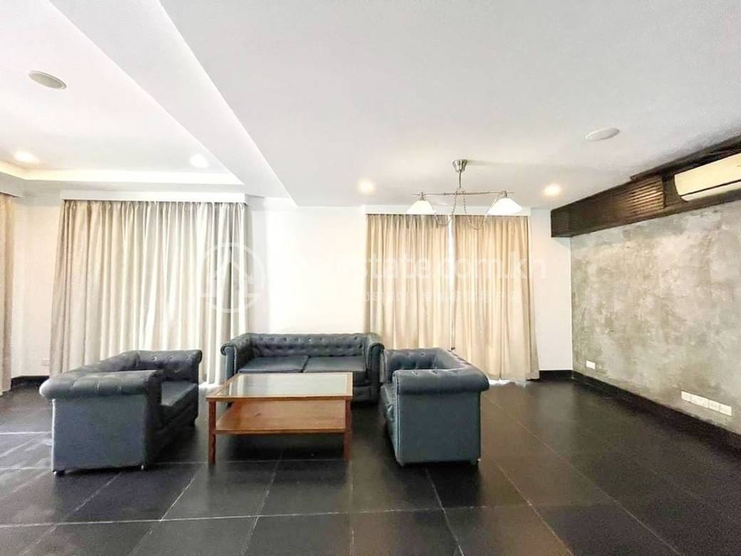 Boeung Kak 2 Villa For Rent in Boeung Kak 2