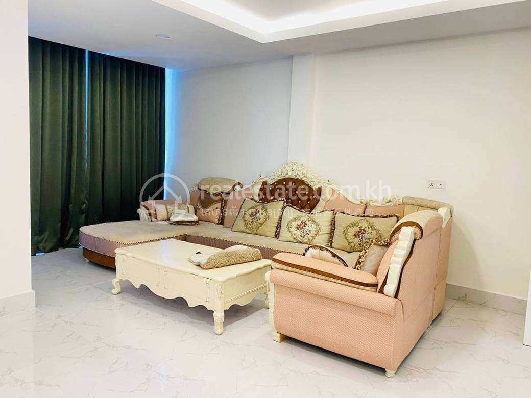 Villa For Rent in Ou Baek K'am, Sen Sok, Phnom Penh