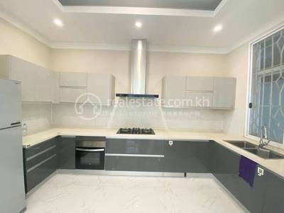 អូបែកក្អម, សែនសុខ, ភ្នំពេញ