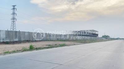 282,924平方米土地面积的土地出售，价格$3