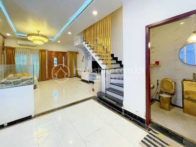 Tonle Bassac, Chamkarmon, Phnom Penh