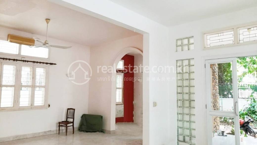 Daun Penh别墅出租，价格$2,500
