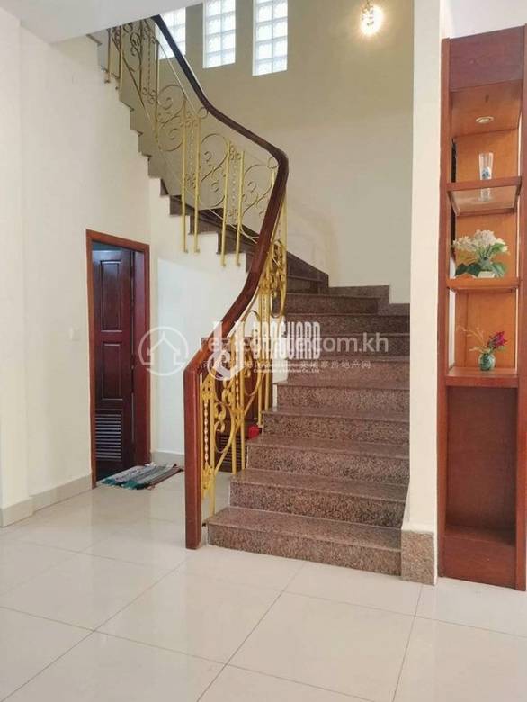Вилла Для Аренды in Russey Keo $1,600
