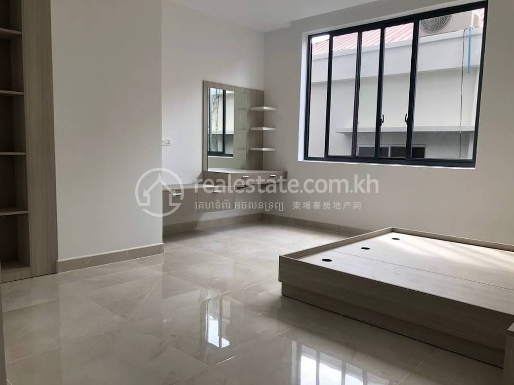 Daun Penh套房出租，价格$1,000