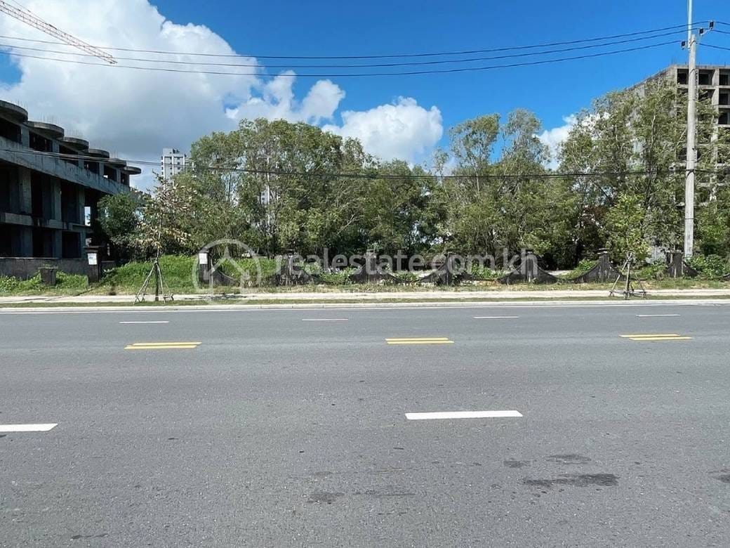 3,708 sqm Land Size Lot For Sale for $1