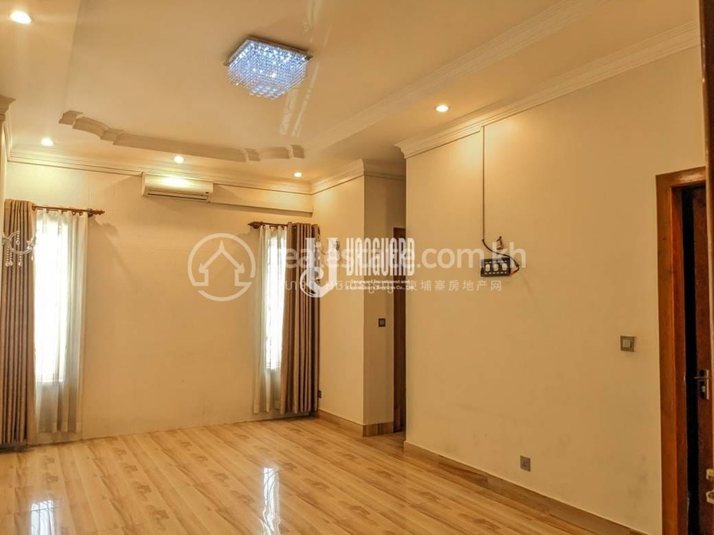 8卧室店屋出租，价格$2,000