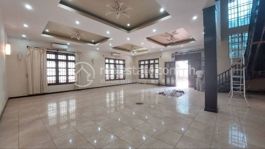Toul Kork Villa For Rent in Toul Kork