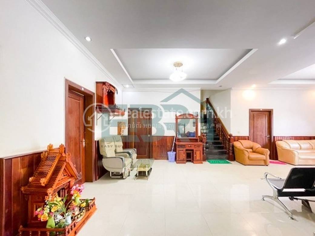 Villa For Rent in Siem Reap $1,000