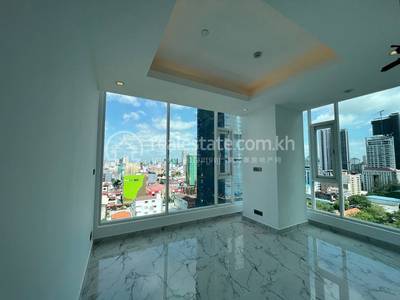 J Tower 2 Condominium | 2 Bedrooms Condo Na prodej for $212,000