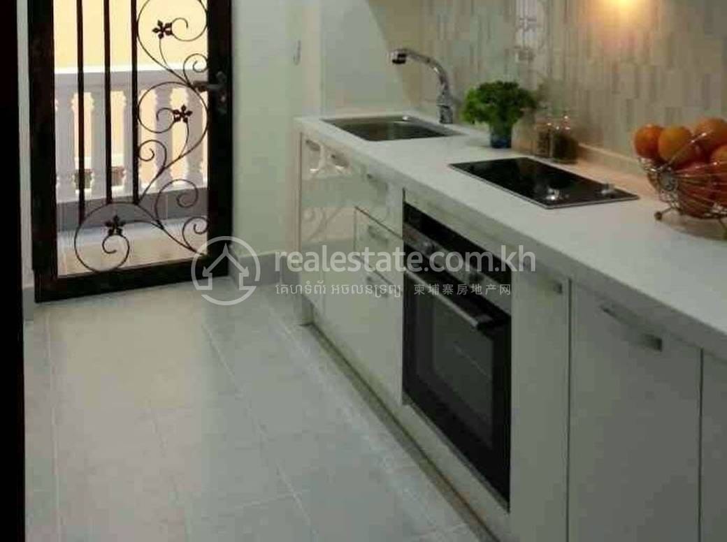 Chamkarmon Apartment For Rent in Chamkarmon