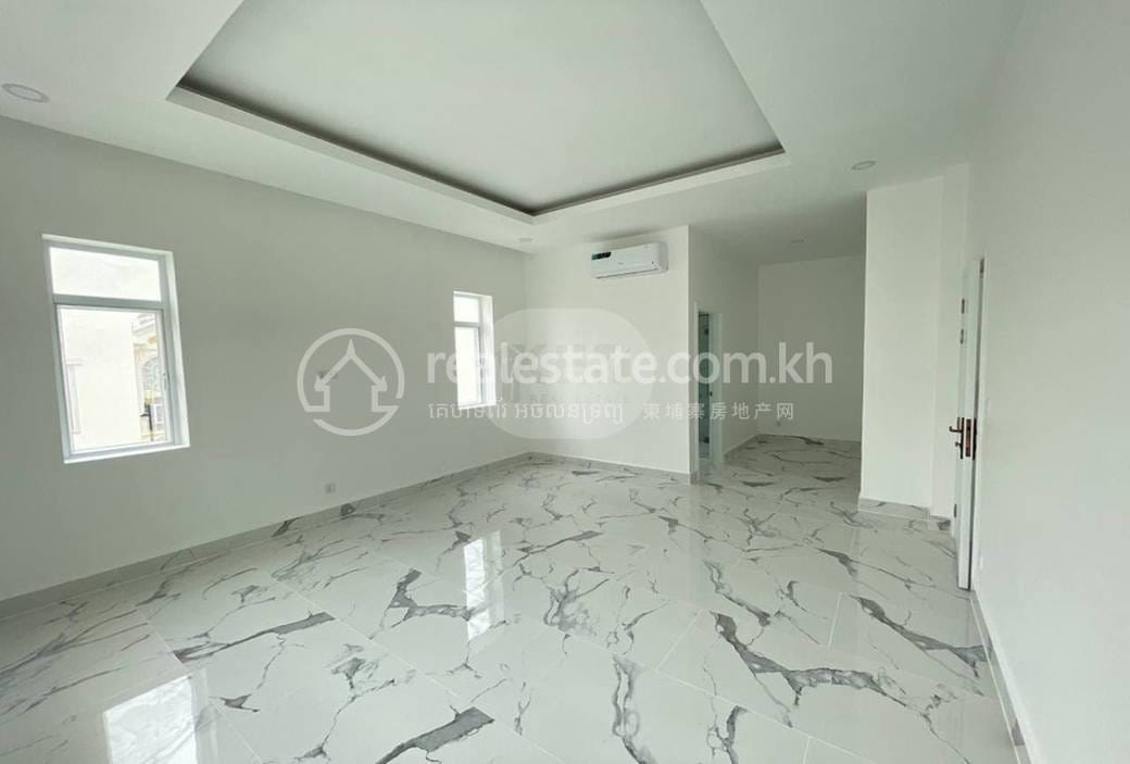 Chroy Changvar Villa For Sale in Chroy Changvar
