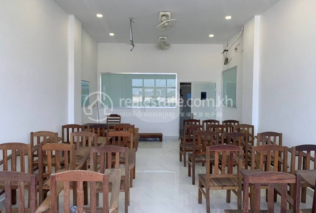 411.4 sqm Land Size Building For Sale & Rent for $880,000