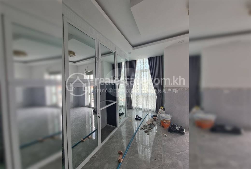 Kakab 1 Flat For Sale in Kakab 1