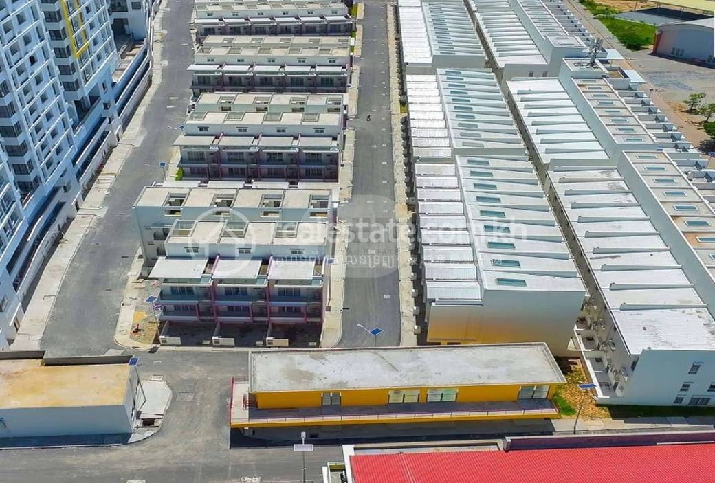 Chroy Changvar联排住宅出售，价格$165,000