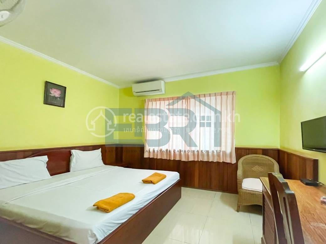 Hotel For Rent with 1 Parking Space