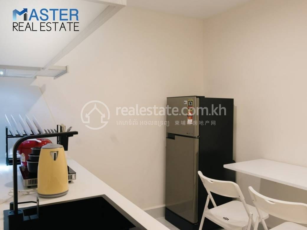 Condo For Rent with 1 Parking Space