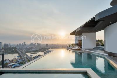 bdv_The Peninsula Private Residences-Swimming Pool_20220427_0063-0067_Master.jpg