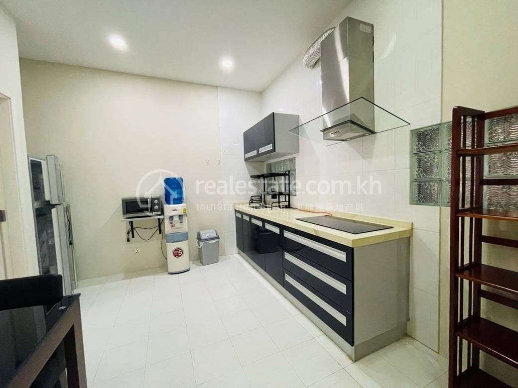 Serviced Apartment For Rent in Phsar Chas, Daun Penh, Phnom Penh