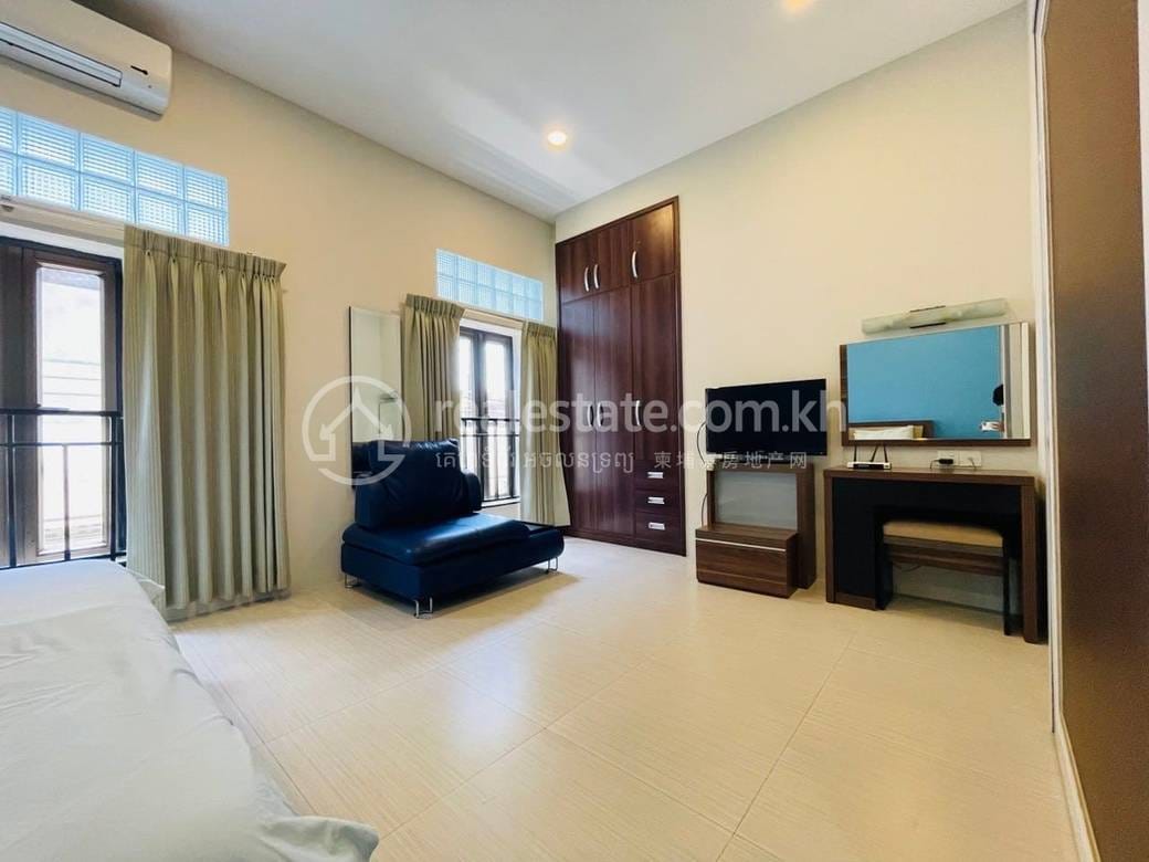 Serviced Apartment For Rent with 1 Parking Space
