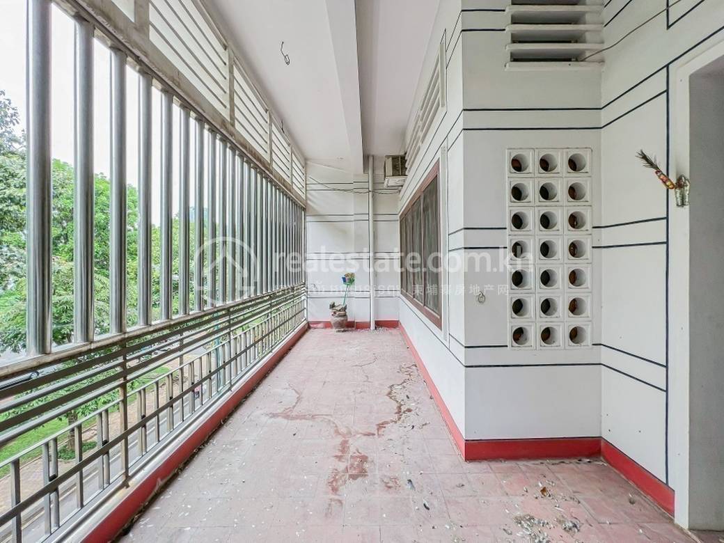 Wat Phnom House and lot For Sale & Rent ใน Wat Phnom