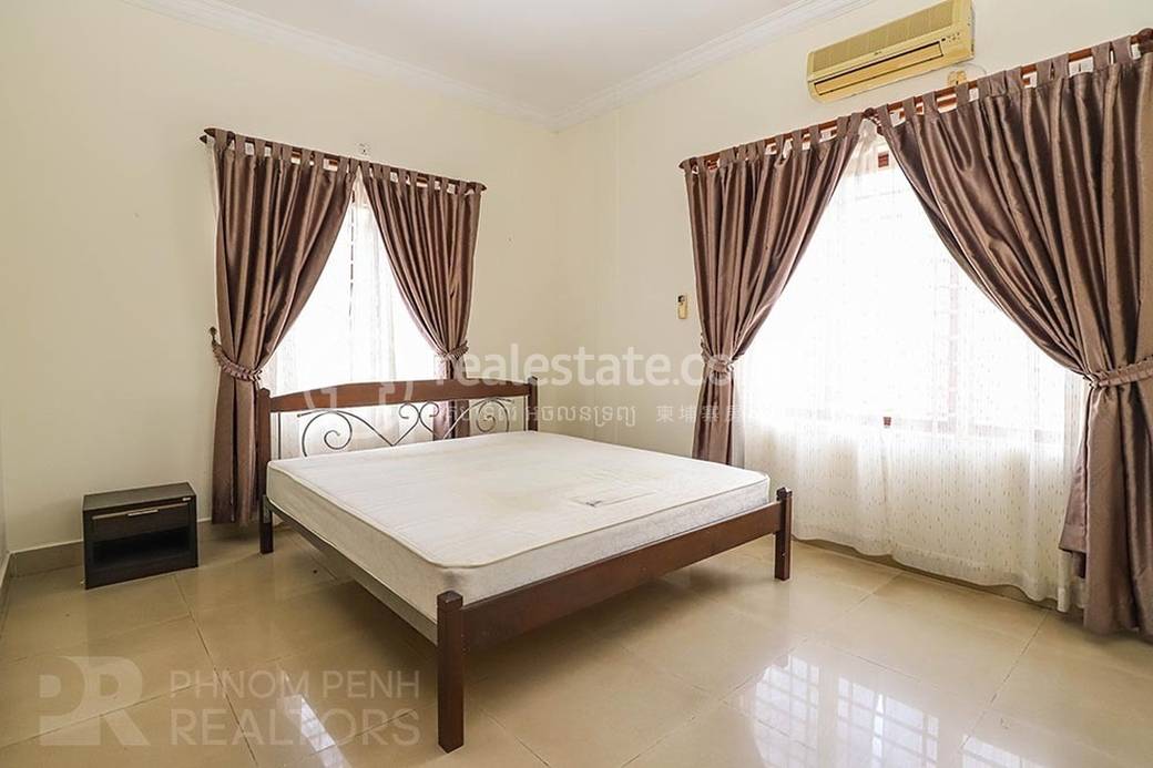 Chamkarmon Apartment For Rent in Chamkarmon