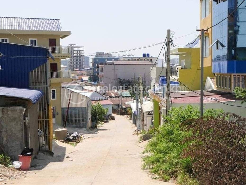 Sihanoukville Building For Sale in Sihanoukville