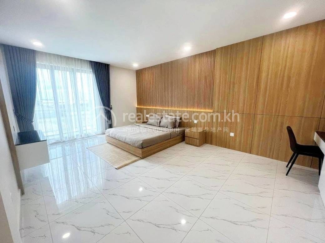 Shophouse Na prodej in Sen Sok $281,000