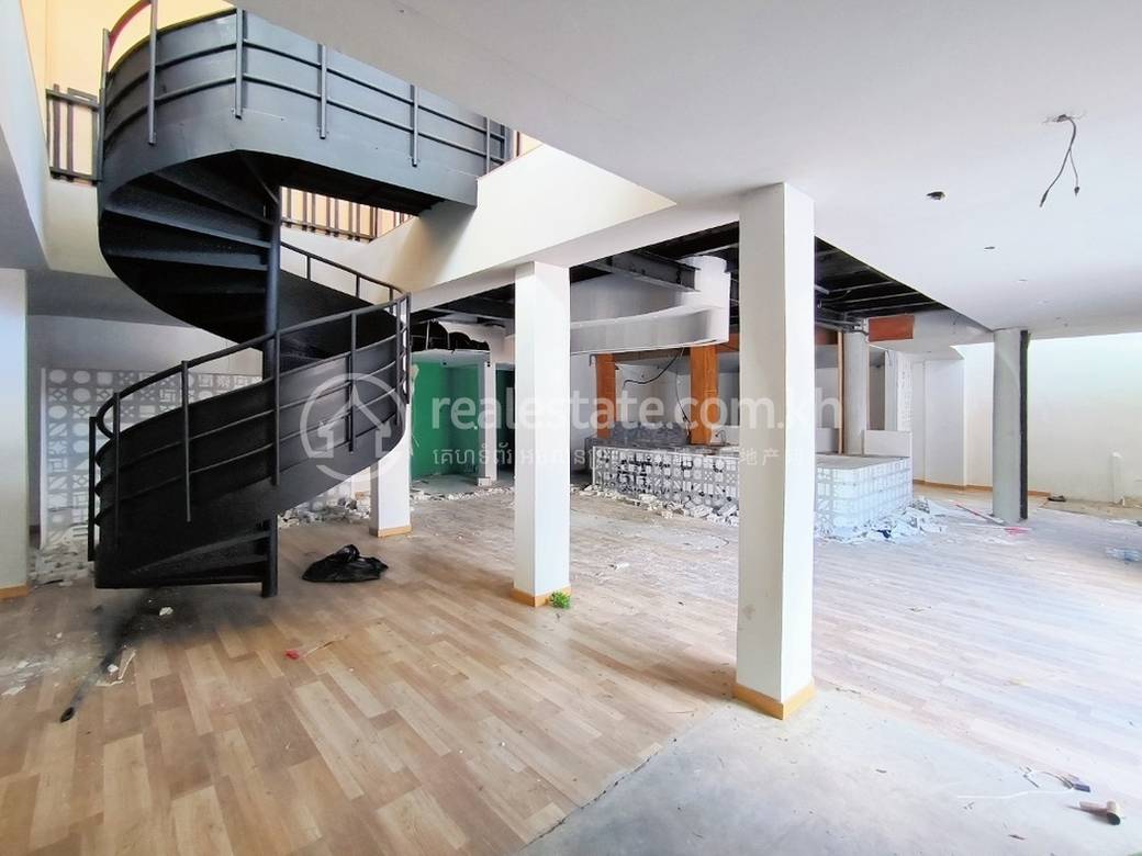 Chamkarmon Shophouse For Sale & Rent in Chamkarmon