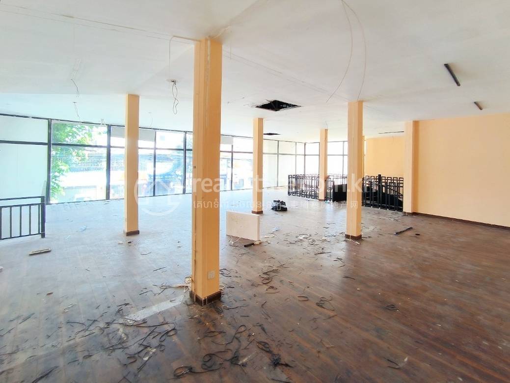 $1,350,000 Shophouse