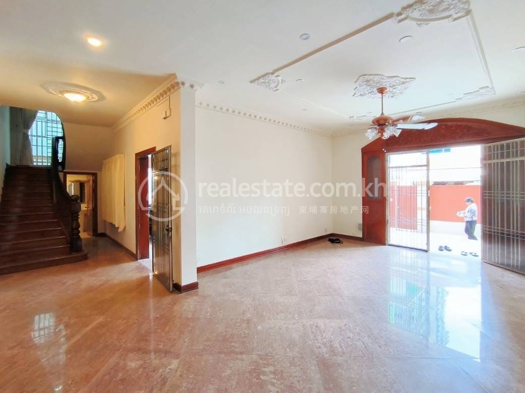 Tonle Bassac វីឡា For Sale & Rent នៅ Tonle Bassac