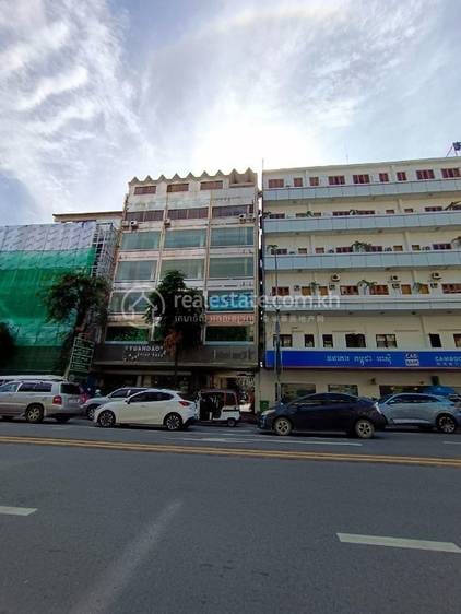 Daun Penh店屋出售，位于Daun Penh