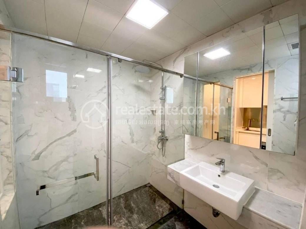 Diamond Twin Tower | Tonle Bassac Condo Na prodej in Tonle Bassac