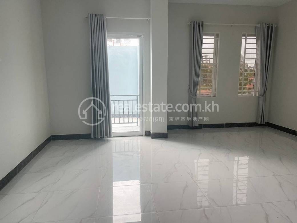 Sangkat Buon Hotel K pronájmu in Sangkat Buon