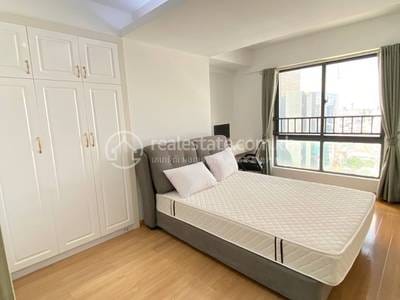 3 Bedrooms Apartment For Rent for $1,100