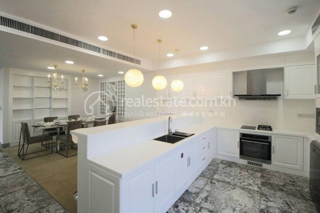 BKK 1 Penthouse For Rent in BKK 1