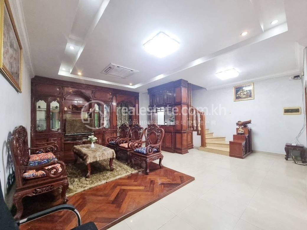 Vila K pronájmu in Chamkarmon $2,200