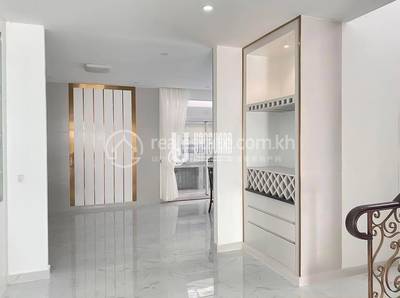  , Preaek Ta Sek, Chroy Changvar, Phnom Penh