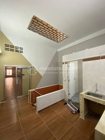 Boeung Kak 2 Flat House For Rent in Boeung Kak 2