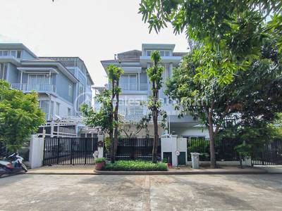 Borey Peng Huoth: The Star Platinum Mercurean I