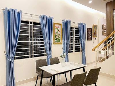 Borey Peng Huoth: The Star Platinum Eco Sunrise