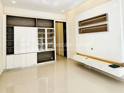 Borey Peng Huoth: The Star Platinum Eco Sunrise