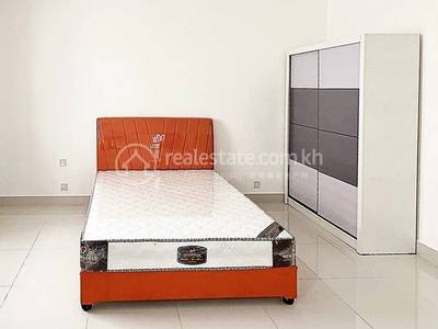Borey Peng Huoth: The Star Platinum Euro Ville