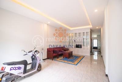  , កណ្ដែក, ប្រាសាទបាគង, សៀមរាប