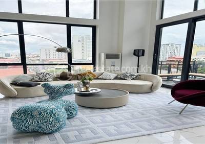 Boeung Prolit, 7 Makara, Phnom Penh