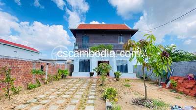 3-Bedrooms House For Rent In Kandek, Siem Reap Cambodia.jpg