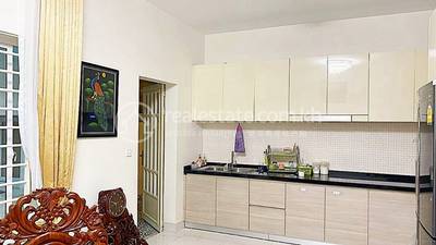 Borey Peng Huoth: The Star Platinum Mercurean I