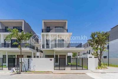 residential Villa for sale in Preaek Kampues ID 238269