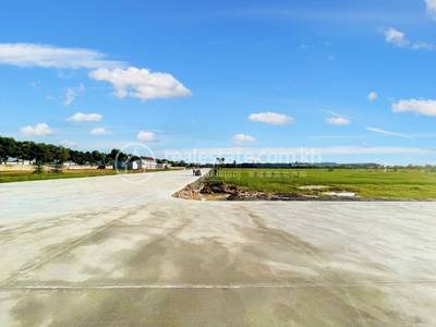 Damnak Ampil, Angk Snuol, Kandal